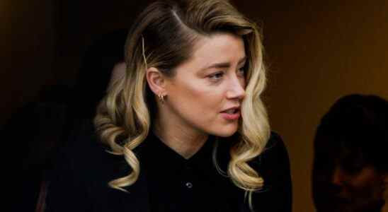 Les militants réagissent au silence d'Hollywood pendant le procès de Johnny Depp : "Où êtes-vous et pourquoi ne soutenez-vous pas Amber Heard ?"
