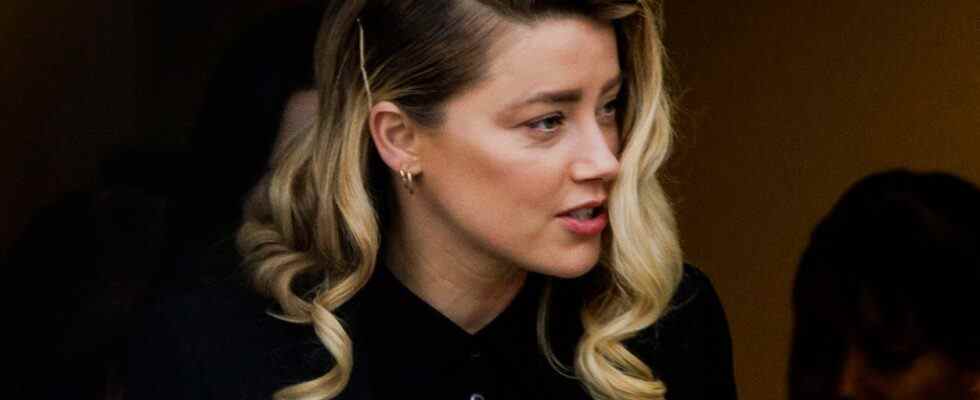 Les militants réagissent au silence d'Hollywood pendant le procès de Johnny Depp : "Où êtes-vous et pourquoi ne soutenez-vous pas Amber Heard ?"