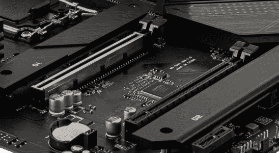 PCIe 7.0 pour quadrupler la bande passante de PCIe 5.0, à venir en 2025