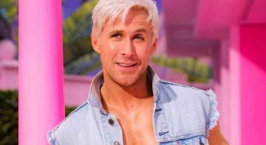 Ryan Gosling entre dans le monde de Barbie avec son premier regard en tant que Ken