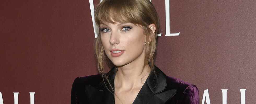 Taylor Swift révèle les œufs de Pâques secrets et les thèmes à l'intérieur de "All Too Well: The Short Film" Les plus populaires doivent être lus Inscrivez-vous aux newsletters Variety Plus de nos marques