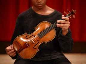 Le violoniste Braimah Kanneh-Mason détient le rare violon 