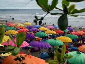Une plage sur l'île indonésienne de vacances de Bali.