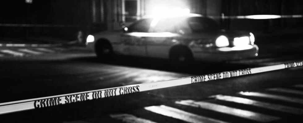 Une mère poussant une poussette a été tuée par balle à Manhattan