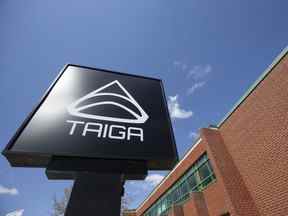 Signalisation à l'extérieur d'une installation de Taiga Motors Corp. à LaSalle, au Québec.
