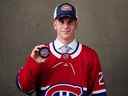 Filip Mesar, le 26e choix au total des Canadiens de Montréal, lors du repêchage de la LNH au Centre Bell de Montréal le 7 juillet 2022.