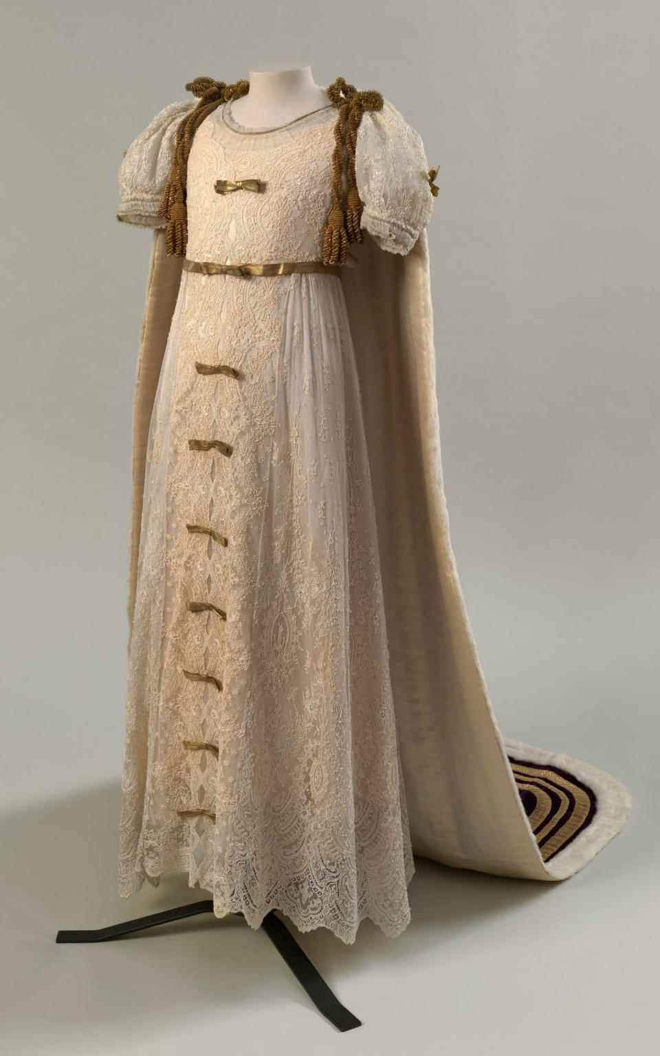 Robe de couronnement de la princesse Elizabeth - Royal Collection Trust