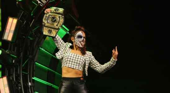 Thunder Rosa d'AEW veut un match ROH Pure Rules et Paige VanZant