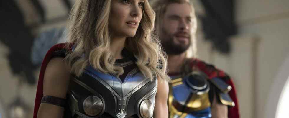 Box Office : "Thor 4" approche les 500 millions de dollars à l'échelle mondiale, "Jurassic World Dominion" récolte 900 millions de dollars.