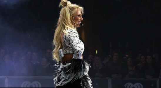 Britney Spears n'aura pas à s'asseoir pour sa déposition dans une bataille juridique avec papa, selon les règles du juge