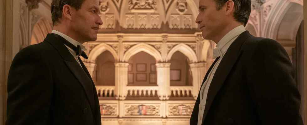 Downton Abbey: A New Era Le réalisateur Simon Curtis veut juste que Thomas soit heureux [Interview]