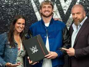 Logan Paul signe avec la WWE.