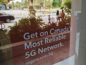 Un magasin sans fil Rogers à Toronto au milieu d'une panne nationale des services de l'entreprise de télécommunications, le vendredi 8 juillet 2022.