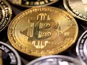 La valeur du bitcoin a chuté d'environ 70 % depuis son record de novembre de 69 000 $ US.