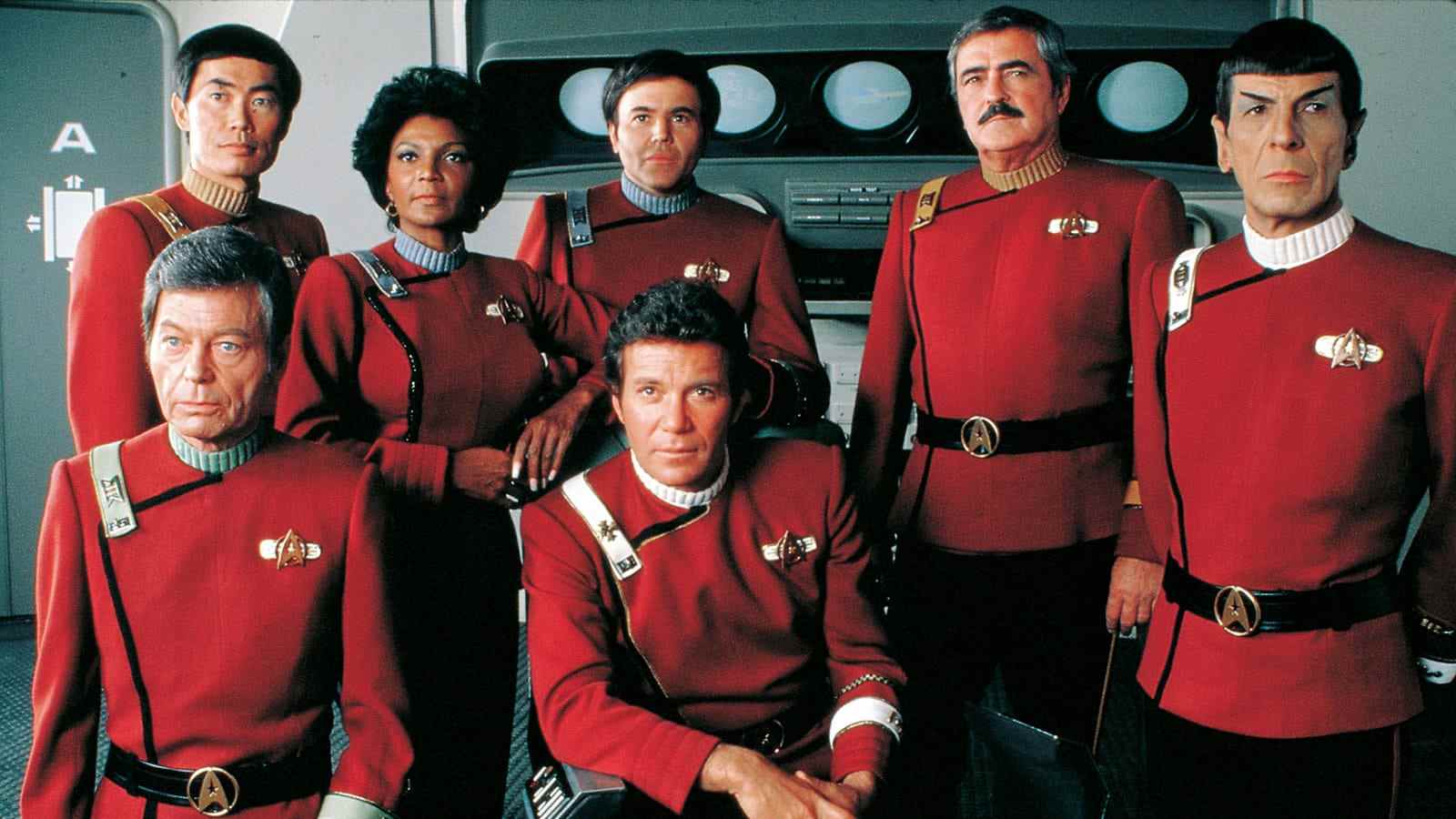 Le 40e anniversaire de Star Trek II: The Wrath of Khan a fait face à un contrecoup des fans à sa sortie, à un conflit avec Gene Rodenberry à propos du scénario et à la mort de Spock