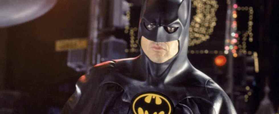 Le réalisateur de Batgirl partage une image avec Michael Keaton en costume complet de Batman