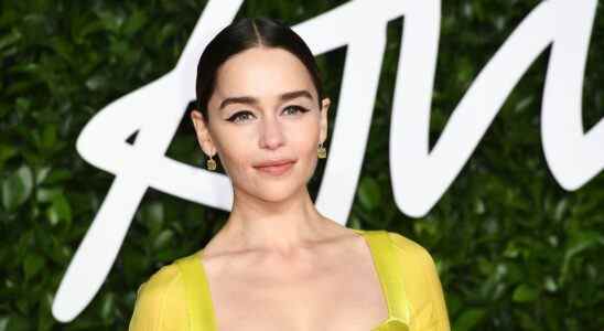 Emilia Clarke de Game of Thrones reçoit des excuses pour le commentaire "court et trapu" du patron de la télévision