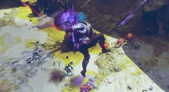 Le nouveau pistolet étrange de Destiny 2 transforme les ennemis en orbes que vous pouvez claquer dunk sur leurs compagnons