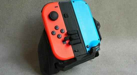 Cet adaptateur Joy-Con vous permet de jouer à la Nintendo Switch d'une seule main