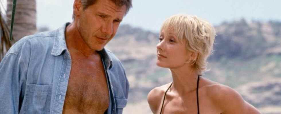 Harrison Ford and Anne Heche in Six Days Seven Nights