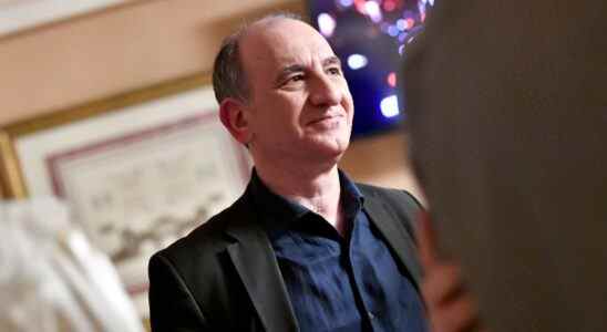 PASADENA, CALIFORNIA - JANUARY 15: Armando Iannucci of 'Avenue 5' poses in the green room during the 2020 Winter Television Critics Association Press Tour at The Langham Huntington, Pasadena on January 15, 2020 in Pasadena, California. 697450 (Photo by Emma McIntyre/Getty Images for WarnerMedia)