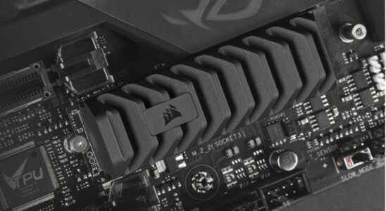 Corsair MP600 Pro XT in a motherboard