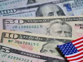 La suprématie du dollar américain est-elle en train de décliner ?