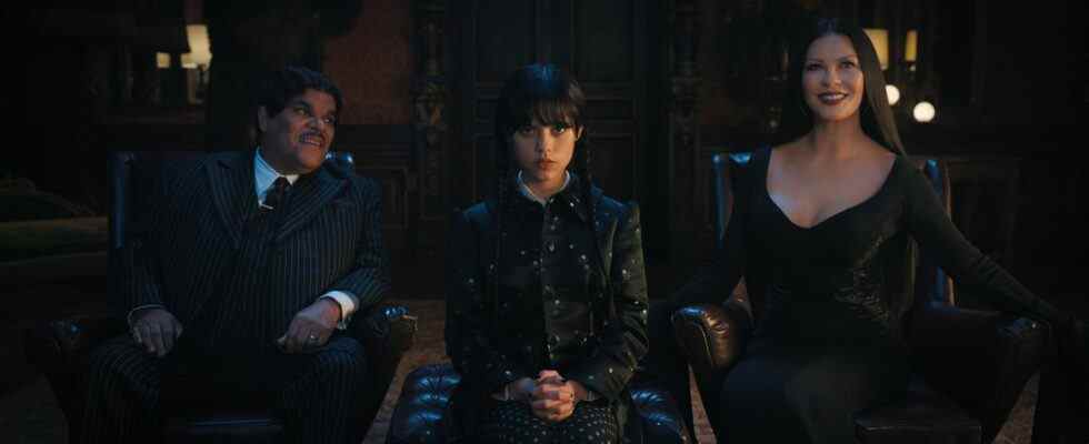 Mercredi retrouve Poudlard dans la première bande-annonce du nouveau spectacle de la famille Addams de Tim Burton