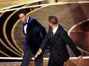 Will Smith gifle Chris Rock aux Oscars plus tôt cette année.