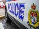 Un détective d'Ottawa a été accusé d'avoir volé l'argent d'un raid antidrogue.