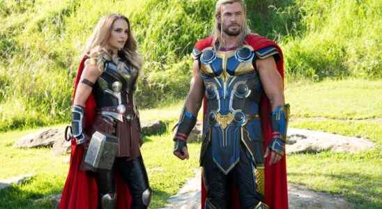 (L-R): Natalie Portman as Mighty Thor and Chris Hemsworth as Thor in Marvel Studios' THOR: LOVE AND THUNDER. Photo by Jasin Boland. ©Marvel Studios 2022. All Rights Reserved.