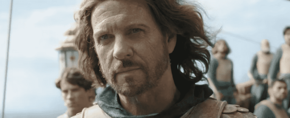 Lloyd Owen as Elendil in The Rings of Power