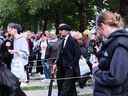David Beckham - SEP 22 - AVALON - Faire la queue pour voir la reine gisant dans l'état - Londres