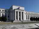 Le Federal Reserve Board s'appuyant sur Constitution Avenue à Washington, États-Unis