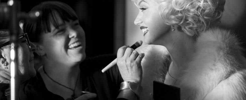 Comment les faux cils, les perruques et les lentilles de contact bleues ont aidé Ana de Armas à se transformer en Marilyn Monroe pour 'Blonde'