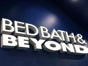 Une signalisation est vue dans un magasin Bed Bath & Beyond à New York, le 29 juin 2022.