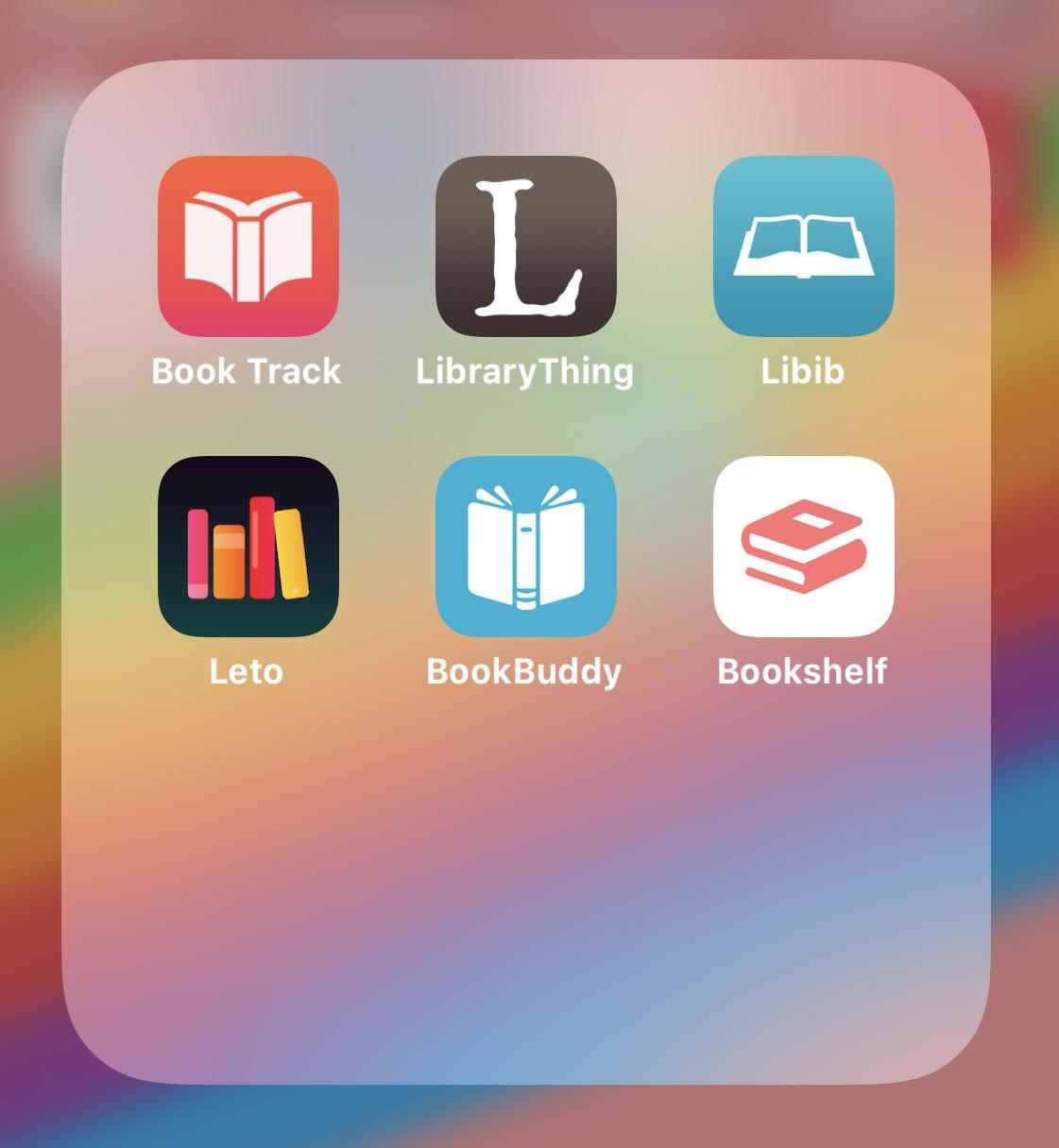 Une capture d'écran d'un téléphone montrant 6 icônes d'application.  Les applications sont Book Track, Library Thing, Libib, Leto, Book Buddy et Bookshelf. 