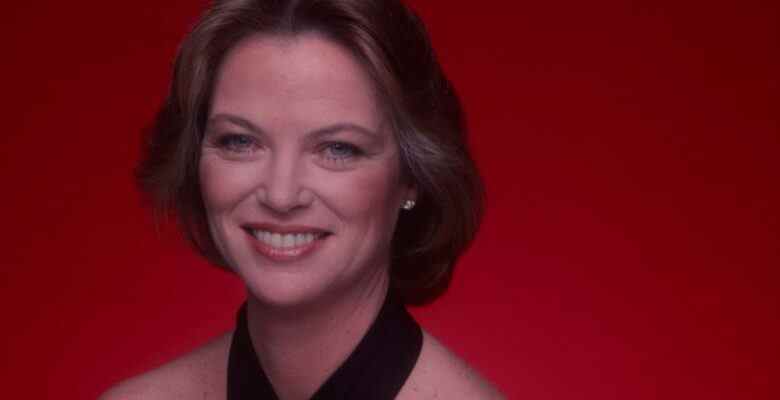 Unspecified - 1977: Louise Fletcher promotional photo. (Photo by Disney General Entertainment Content via Getty Images)