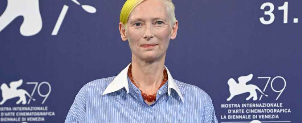 Tilda Swinton fait une déclaration politique au Festival du film de Venise : "C'est mon honneur de porter la moitié du drapeau ukrainien" Le plus populaire doit être lu Inscrivez-vous aux newsletters Variété Plus de nos marques