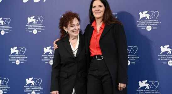 VENICE, ITALY - SEPTEMBER 03: Nan Goldin and director Laura Poitras attend the photocall for "All The Beauty And The Bloodshed" at the 79th Venice International Film Festival on September 03, 2022 in Venice, Italy. (Photo by Kate Green/Getty Images)
