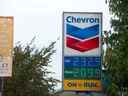 Les prix de l'essence ont atteint 232,9 à ce Chevron de Vancouver le 26 septembre 2022. 