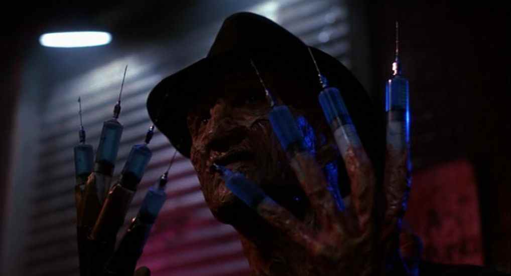 Freddy Krueger a des seringues pour les mains dans A Nightmare On Elm Street 3: Dream Warriors