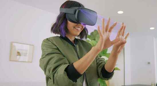 L'Oculus Quest 2 ne peut pas simuler le poids, mais le suivi des mains VR aide