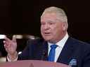 Le chef conservateur de l'Ontario, Doug Ford, prend la parole lors d'un arrêt de campagne à Windsor, le 2 mai 2022.