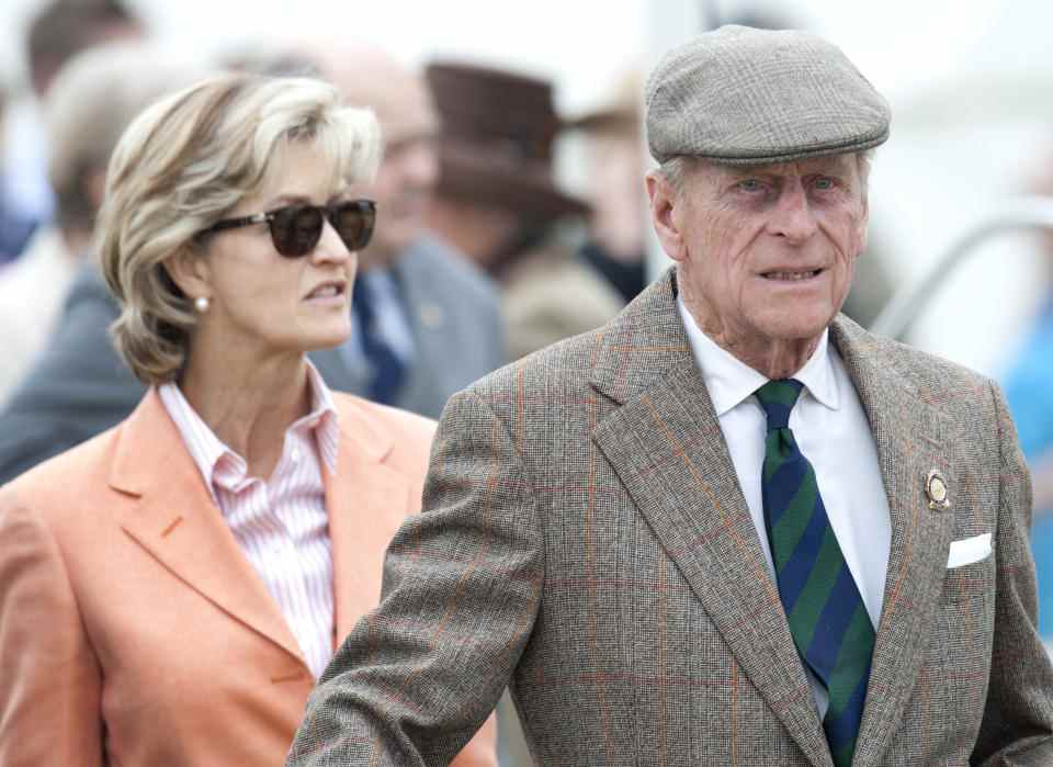 Le prince Philip le duc d'Édimbourg et Lady Penny Romsey au Windsor Horse Show dans le Berkshire.  (Photo de Mark Cuthbert/Presse britannique via Getty Images)