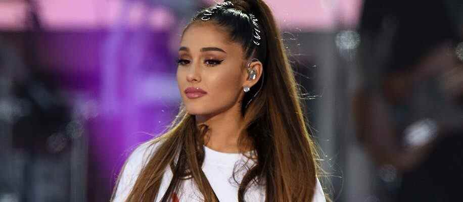 Ariana Grande révèle la transformation des cheveux pour l'adaptation du film Wicked