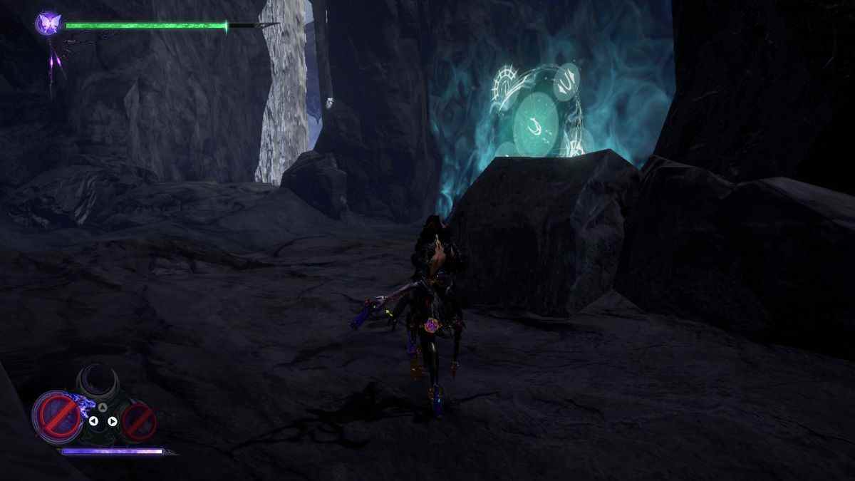 Bayonetta se tient dans une grotte sombre à côté d'une perle de lune brisée dans Bayonetta 3.