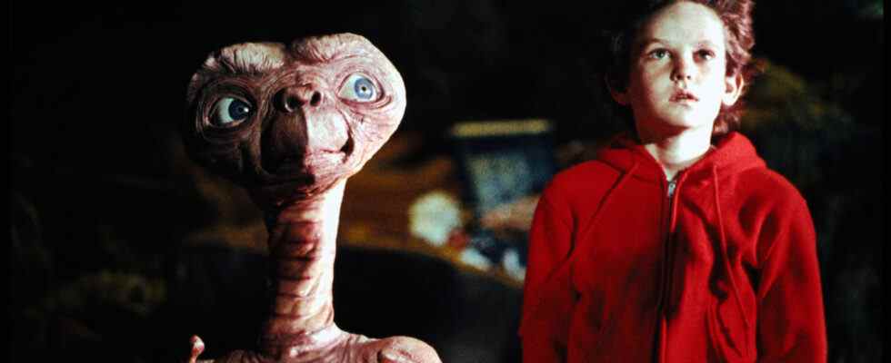 40 ans plus tard, cette featurette exclusive ET examine l'enfant intérieur de Spielberg