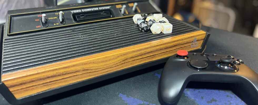 Ce PC de jeu Atari 2600 peut exécuter The Witcher 3 et GTA 5