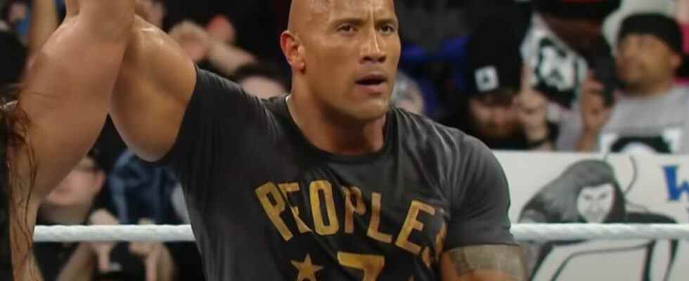 Dwayne Johnson a enfin abordé les rumeurs de son retour de WrestleMania 39 et envoyé un message pas si subtil à Roman Reigns